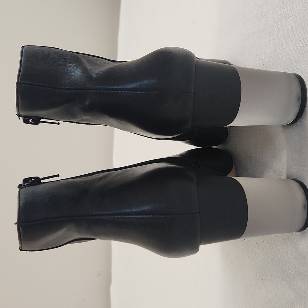 Enzo Angiolini Hadie Black Booties With Frosted Lucite Heels. Size 9 - Picture 7 of 12
